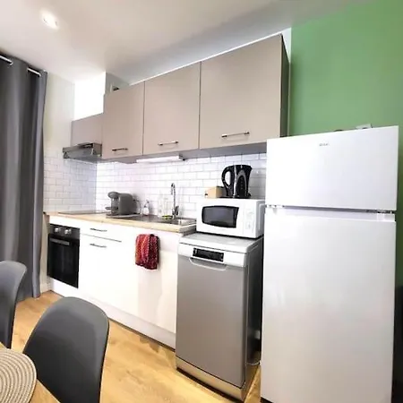 Апартаменты Le Tarbais, Centre, Parking Gratuit, Terrasse *